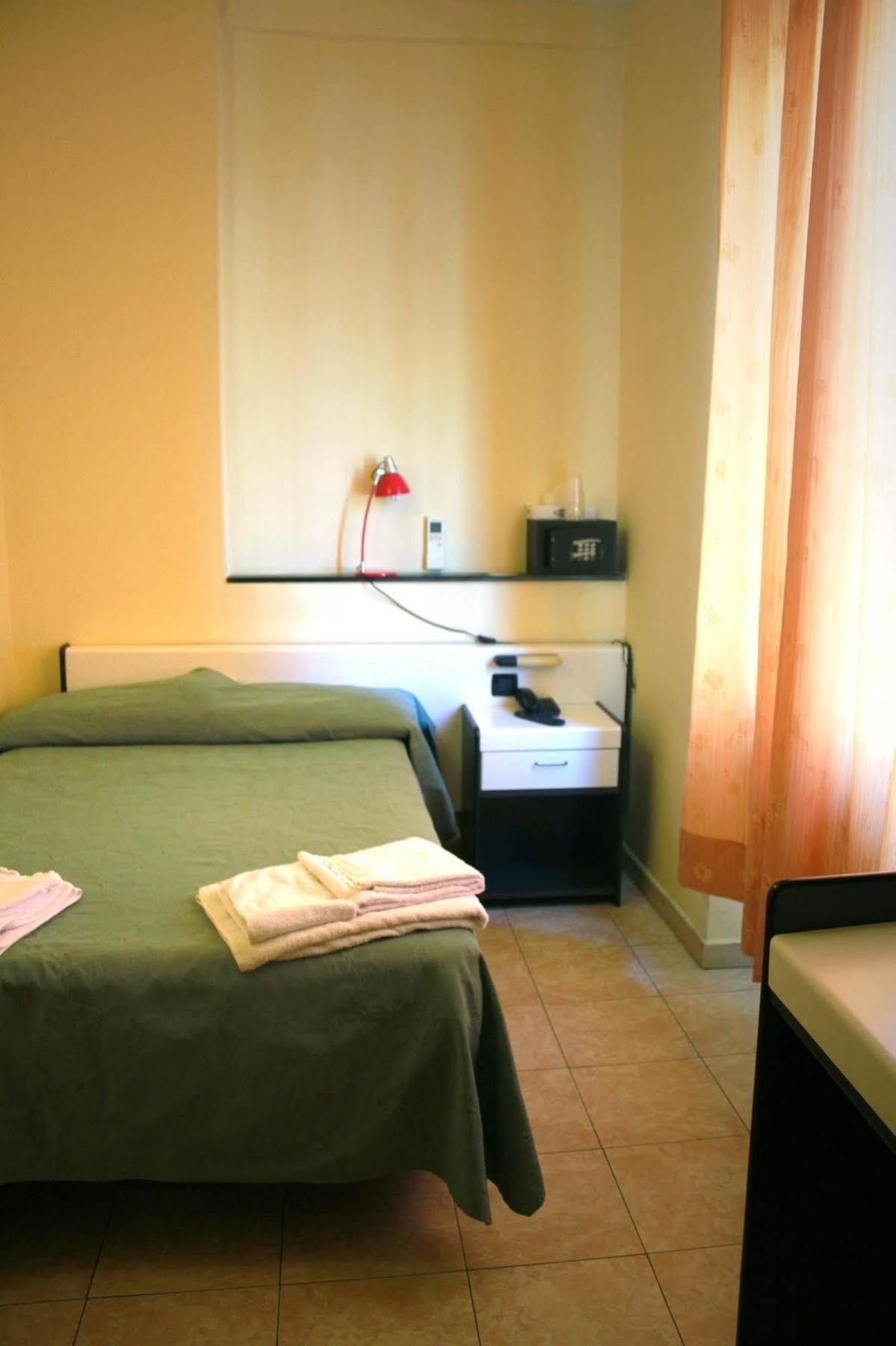 Hotel Mary 3*