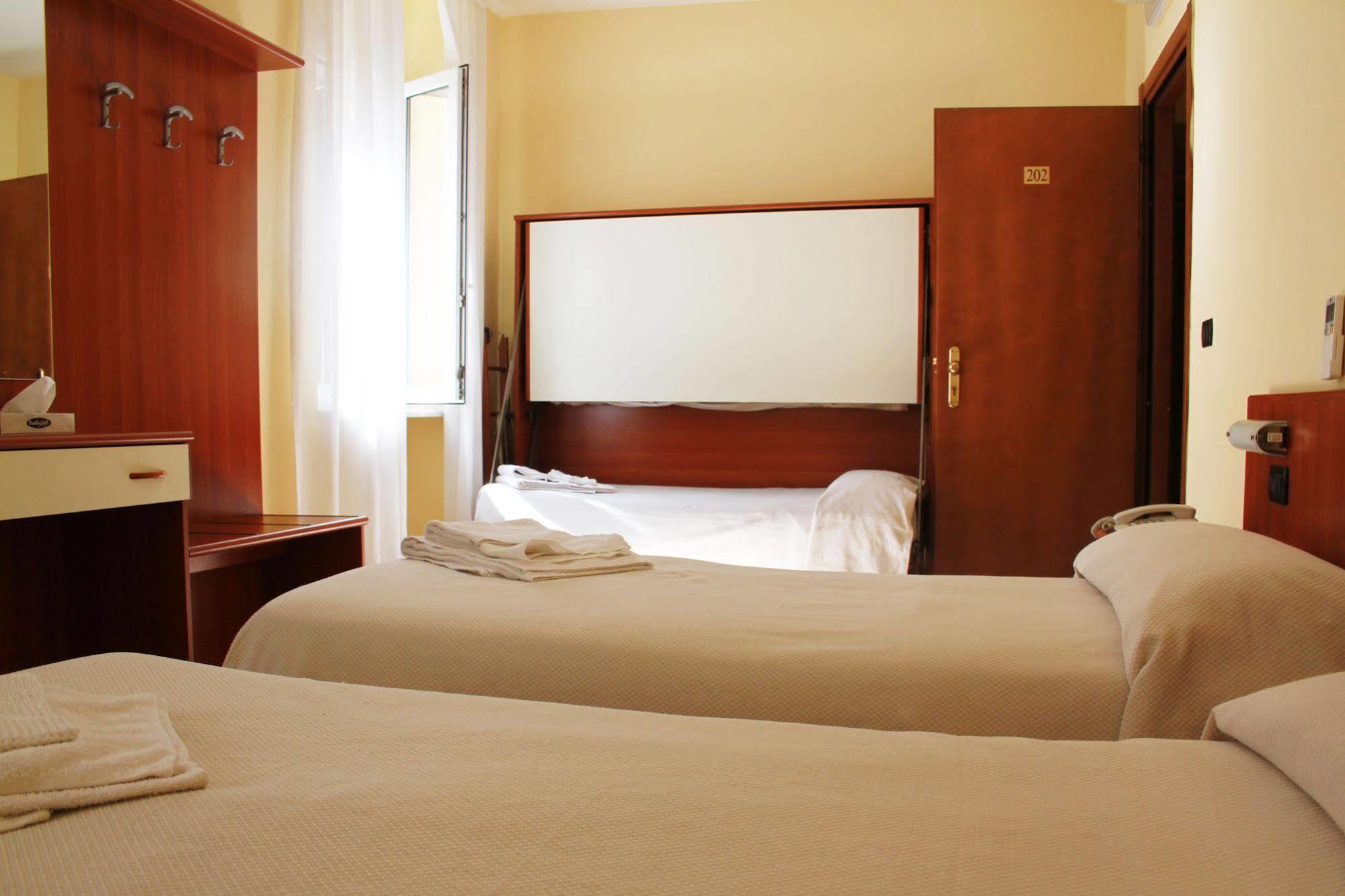Mary Hotel 3*