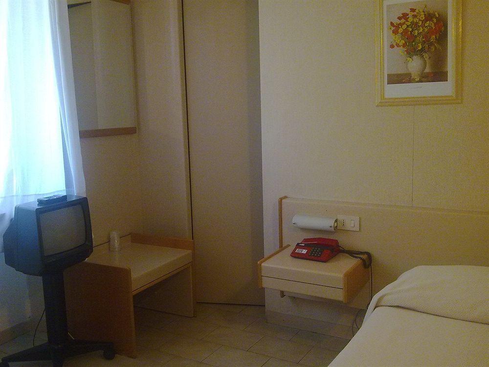 Hotel Mary