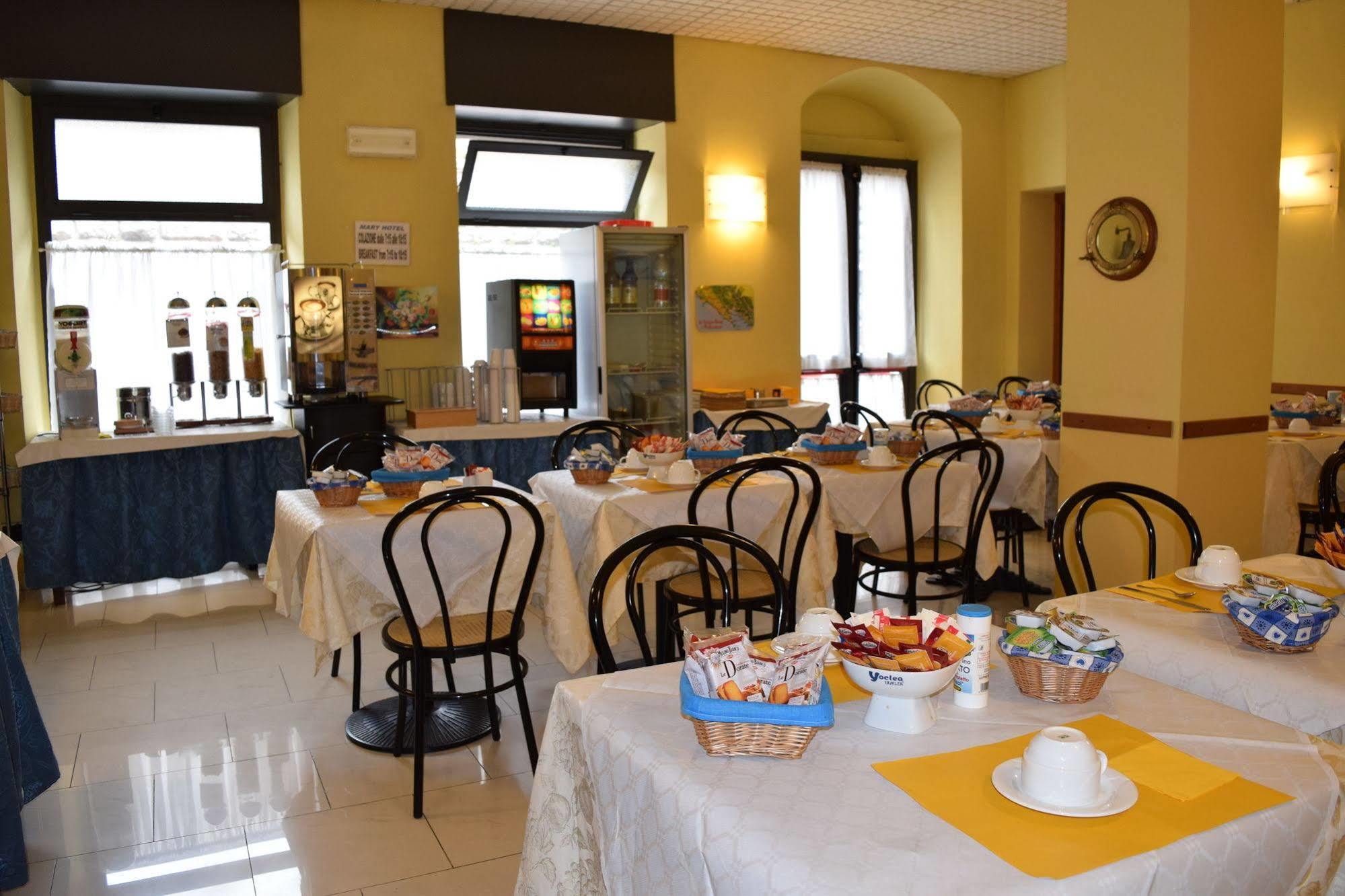 Hotel Mary 3*