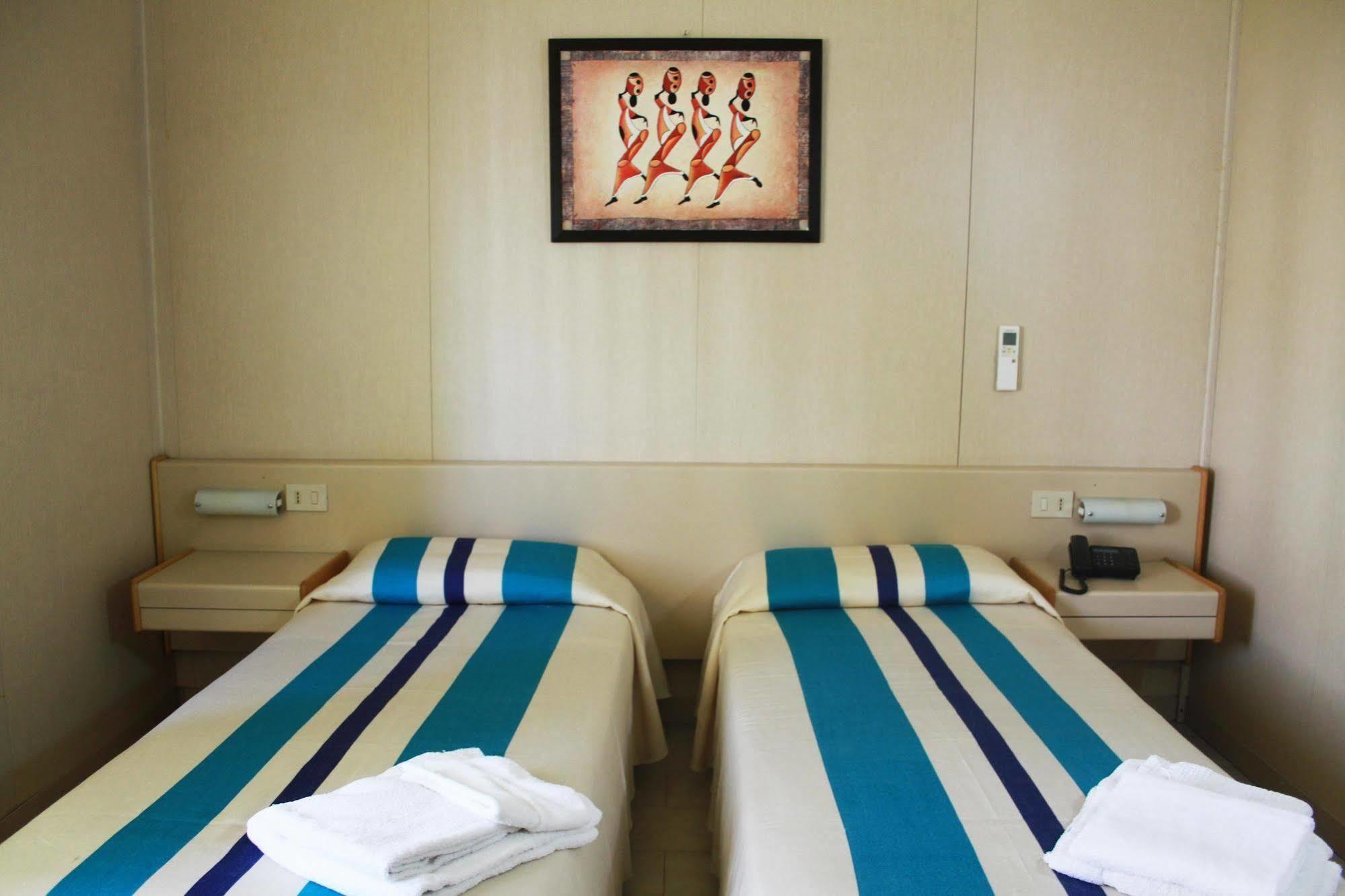 Mary Hotel 3*