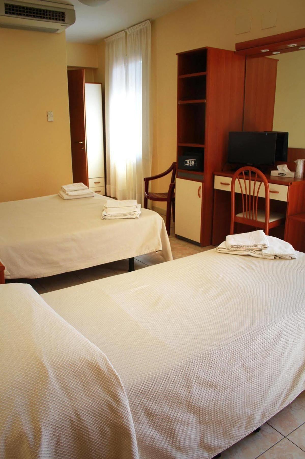 Mary Hotel
